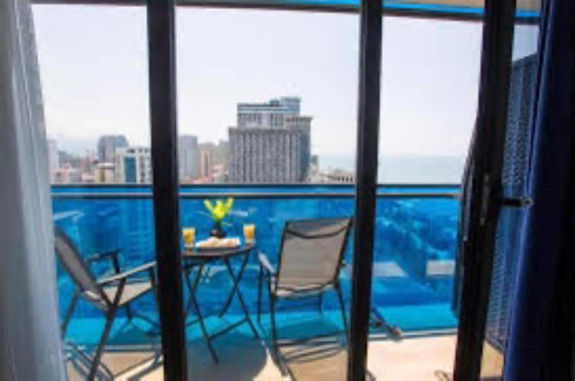 Orbi City Panorama Vip Apartment Batumi Luaran gambar