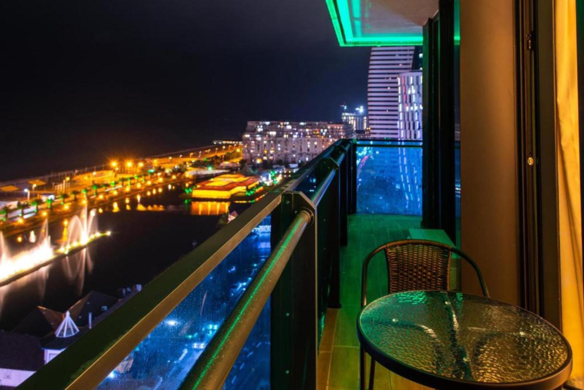 Orbi City Panorama Vip Apartment Batumi Luaran gambar