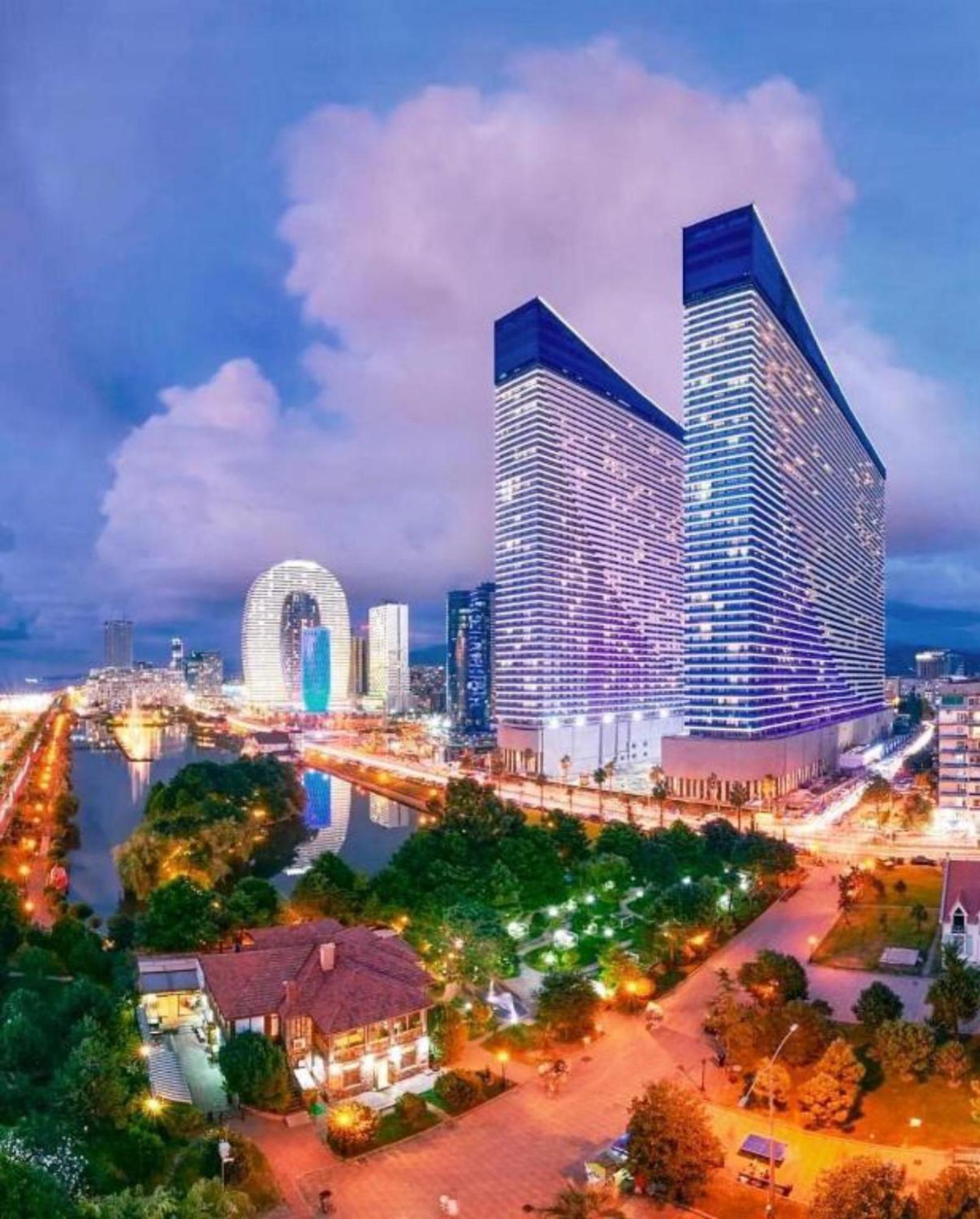 Orbi City Panorama Vip Apartment Batumi Luaran gambar